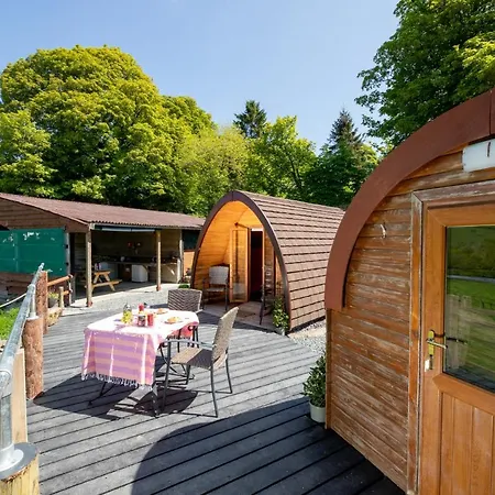 Ty Grug Pods Hotel Bryngwyn Exterior photo