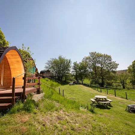 Ty Grug Pods Hotel Bryngwyn Exterior photo