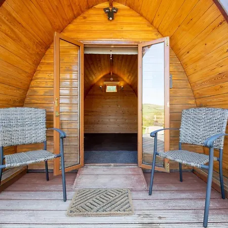Ty Grug Pods Hotel Bryngwyn Exterior photo